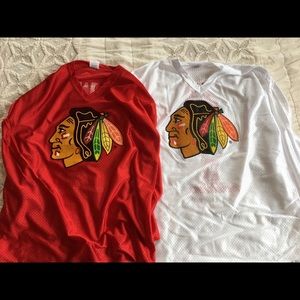 2 Chicago Black Hawks Hockey Jerseys